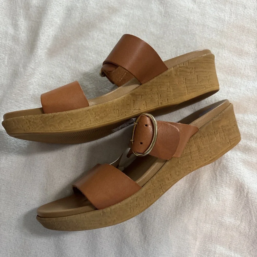 Mariella tan leather